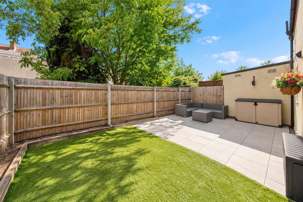 Property photo 2 of 13 2A033d24-376F-48B8-A861-581Ec8837d1F.Png