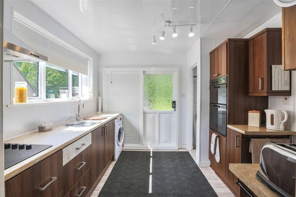 Property photo 3 of 17 Picture No. 13