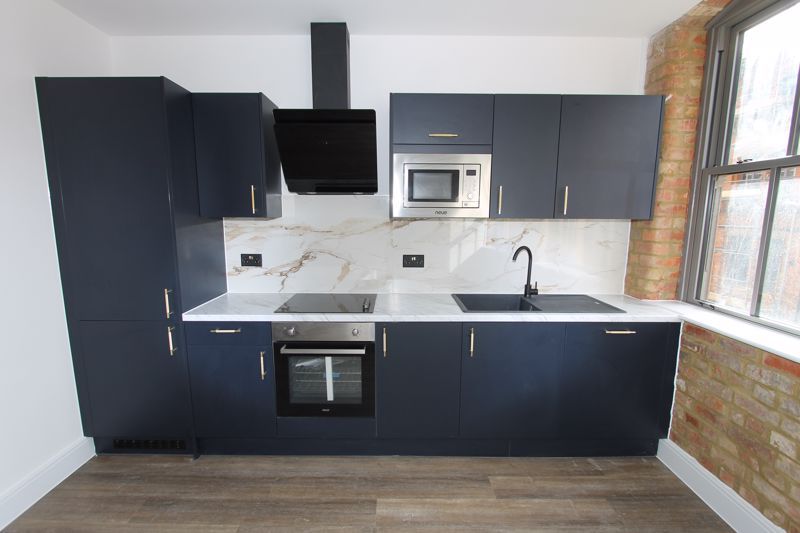 Property photo 3 of 14 Photo 9