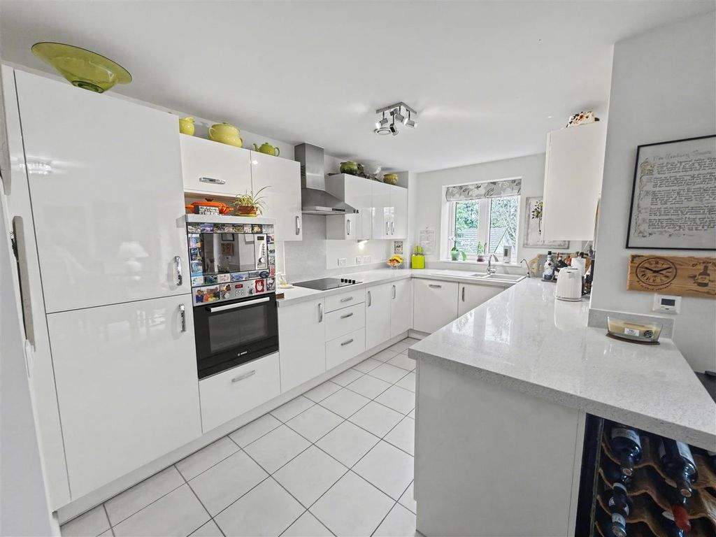 Property photo 3 of 17 Open Plan Lounge/Kitchen/Diner