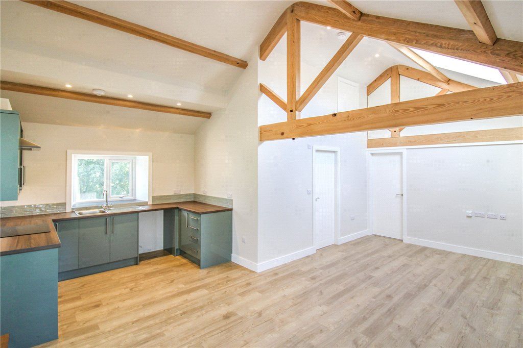 Property photo 2 of 8 Living Kitchen