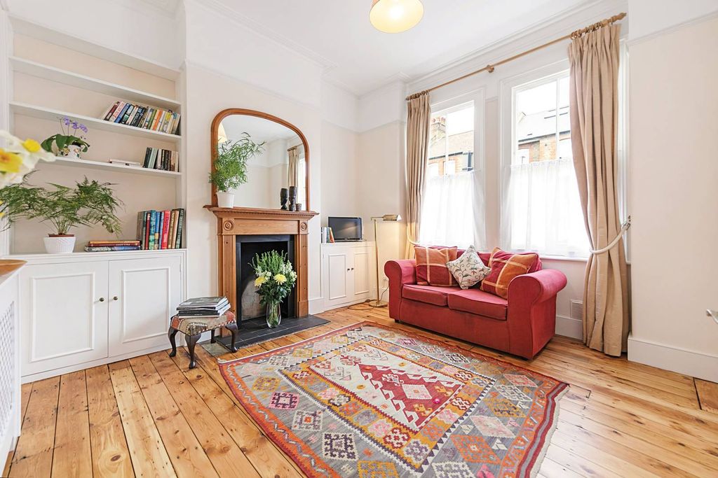 Property photo 2 of 13