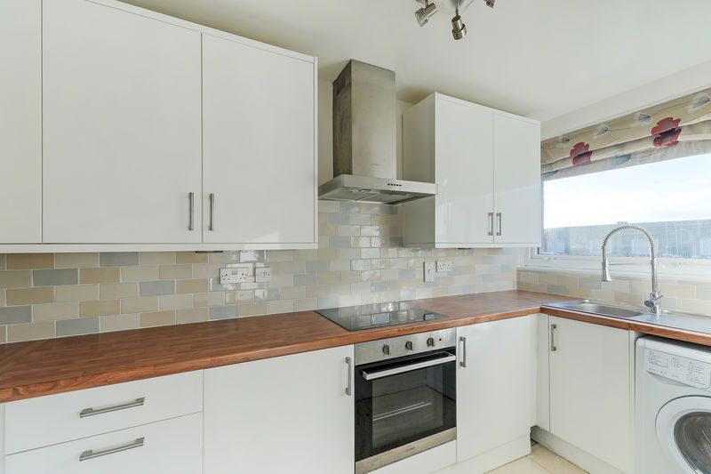 Property photo 3 of 24 Kitchen