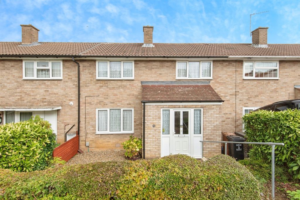 Property photo 1 of 17