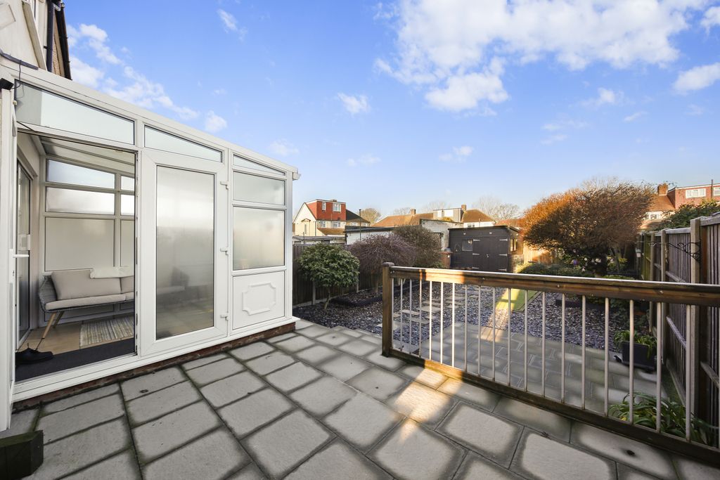 Property photo 2 of 29 Gallery