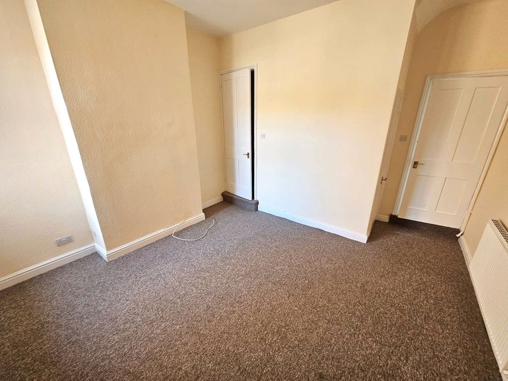Property photo 3 of 11 Picture No. 10