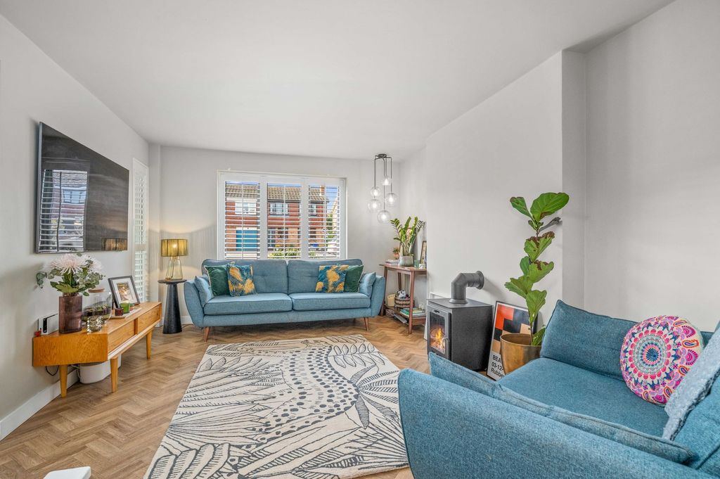 Property photo 3 of 21