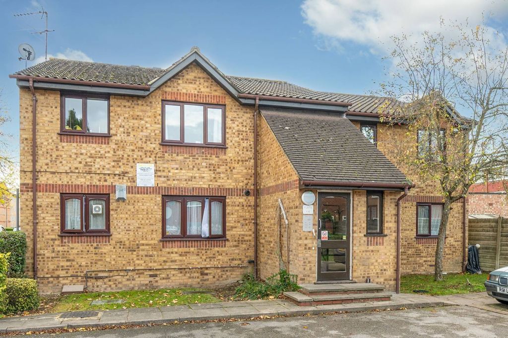 Property photo 1 of 9