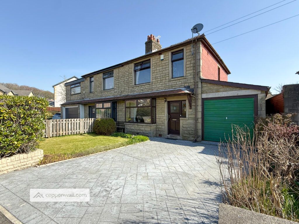 Property photo 1 of 32