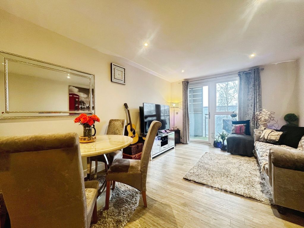 Property photo 3 of 11 Pbox-Img.Jpg