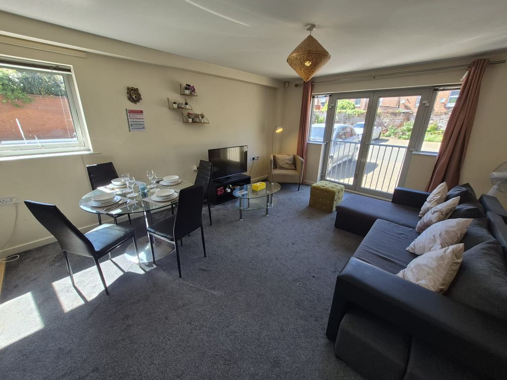 Property photo 2 of 13