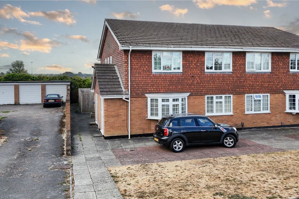 Property photo 1 of 14 5431210