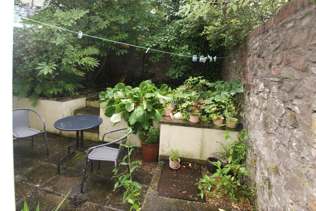 Property photo 2 of 7 Picture No. 04