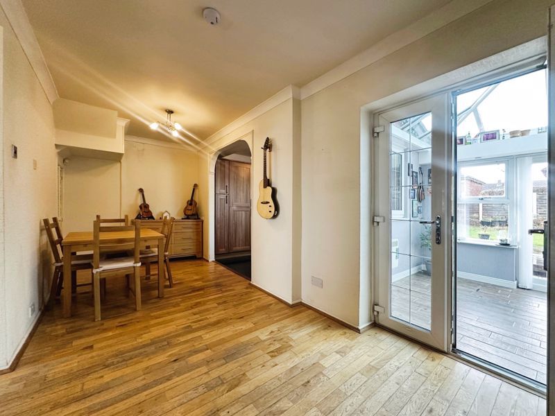 Property photo 3 of 17 Dining Room
