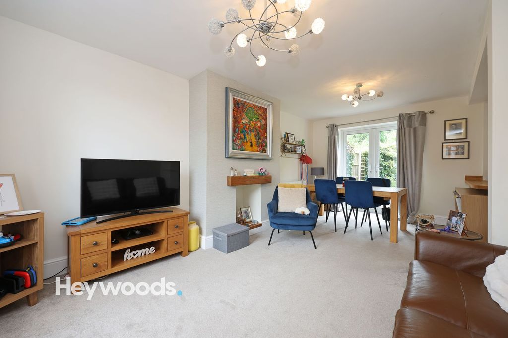 Property photo 2 of 36