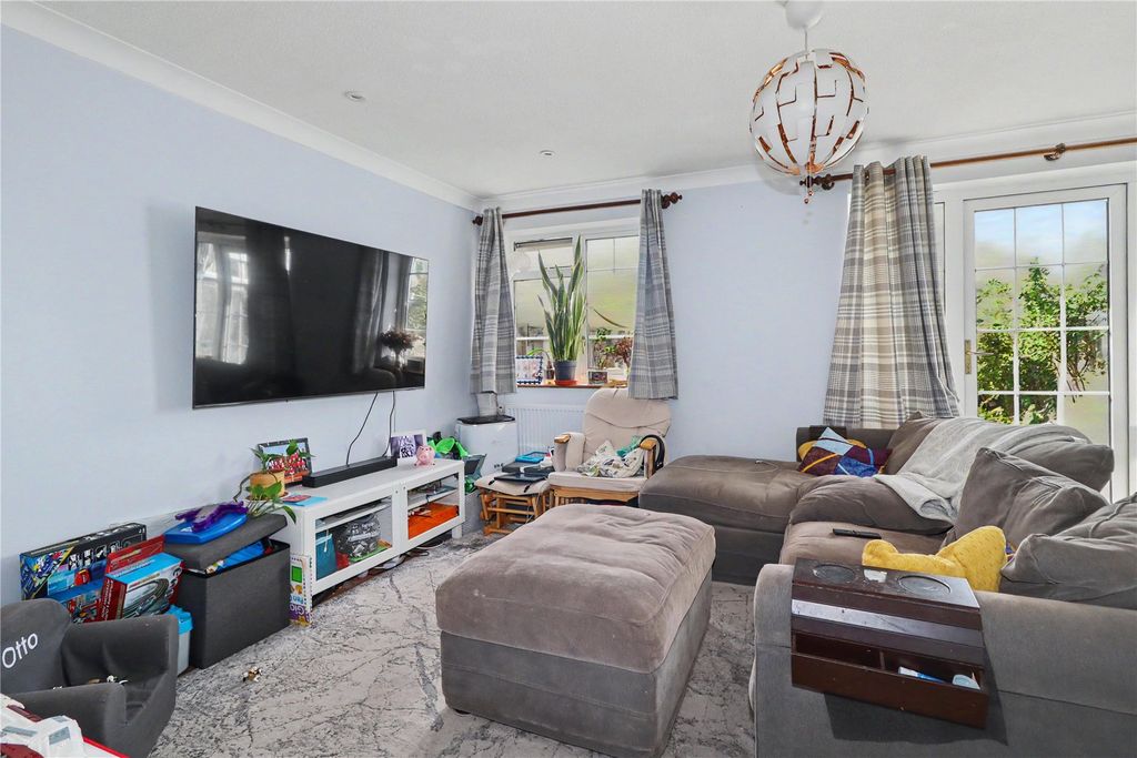 Property photo 2 of 13 Picture No. 11