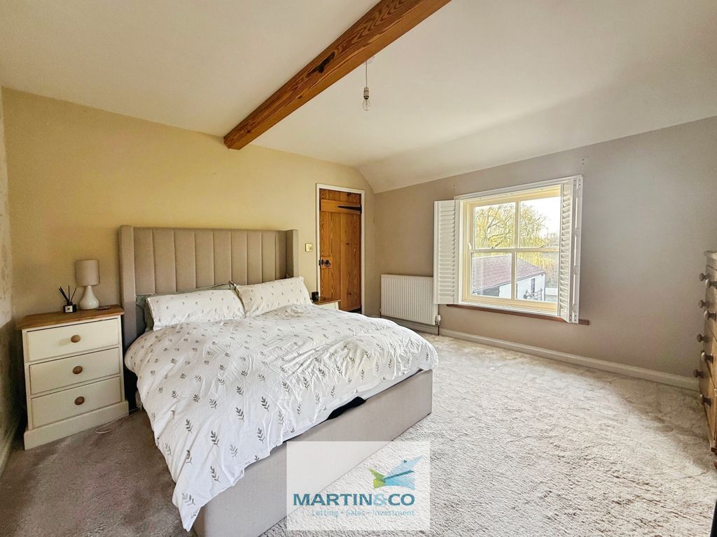 Property photo 3 of 34 21Ac0934--4D9A-BA36-F2Fc990182Bf-18710-0000024Bc52