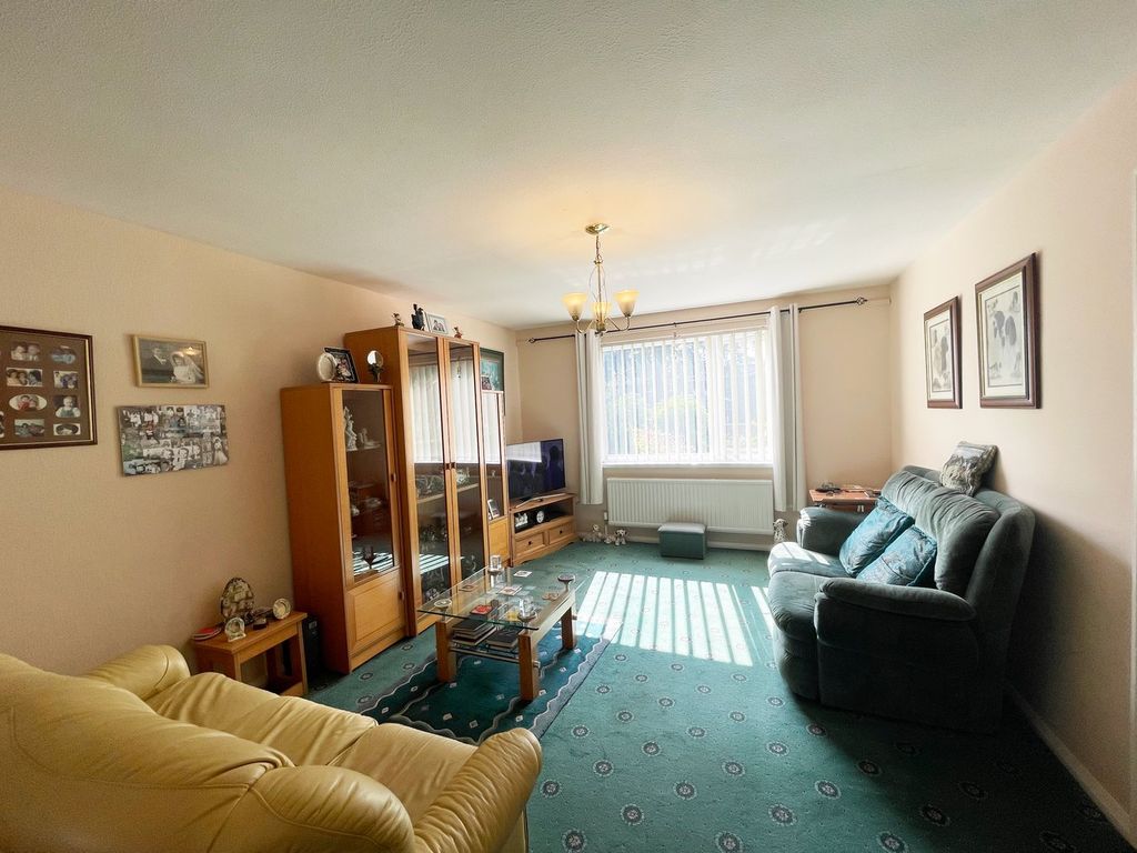 Property photo 3 of 31
