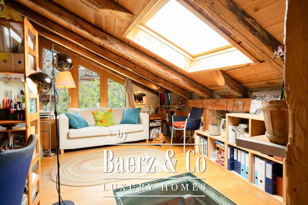 Property photo 3 of 11
