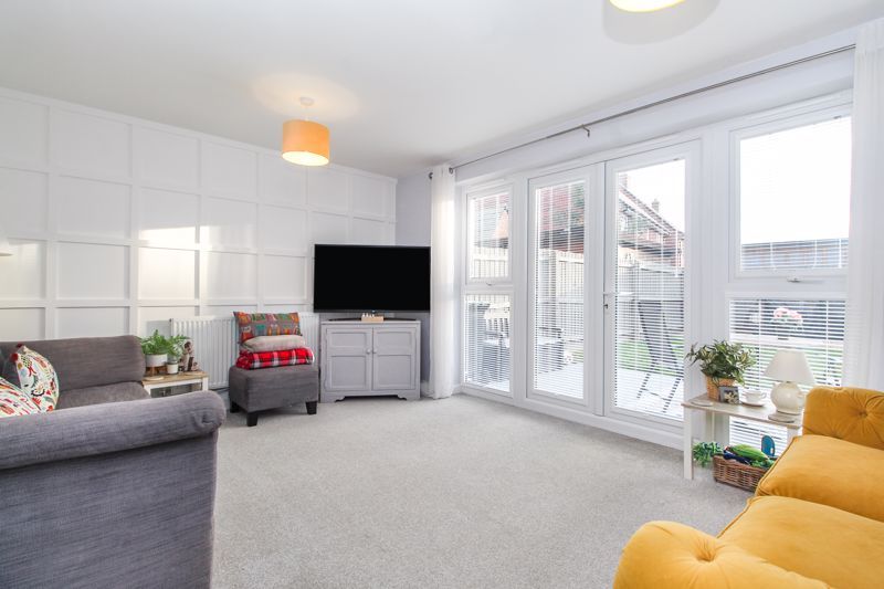 Property photo 2 of 16 Living Room