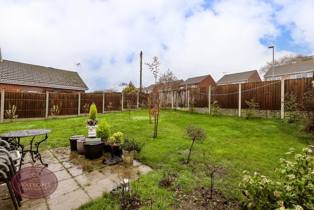 Property photo 2 of 20