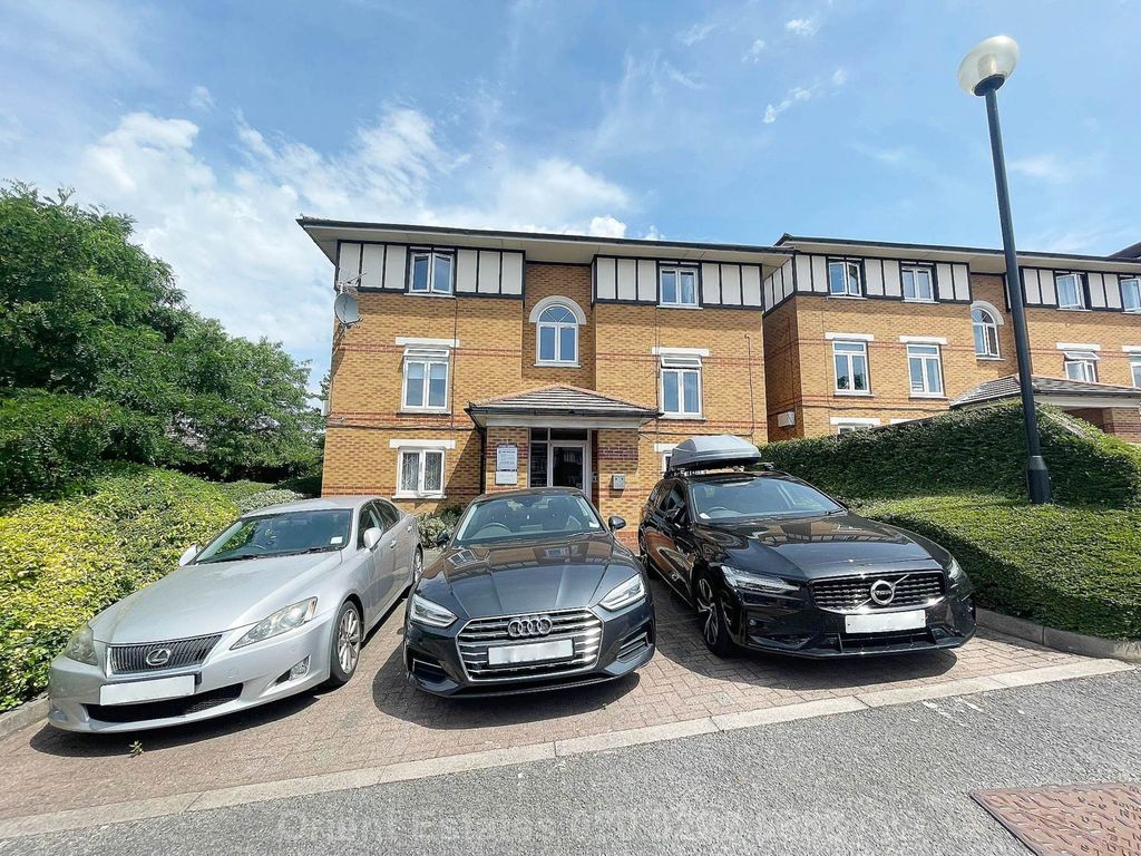 Property photo 1 of 6