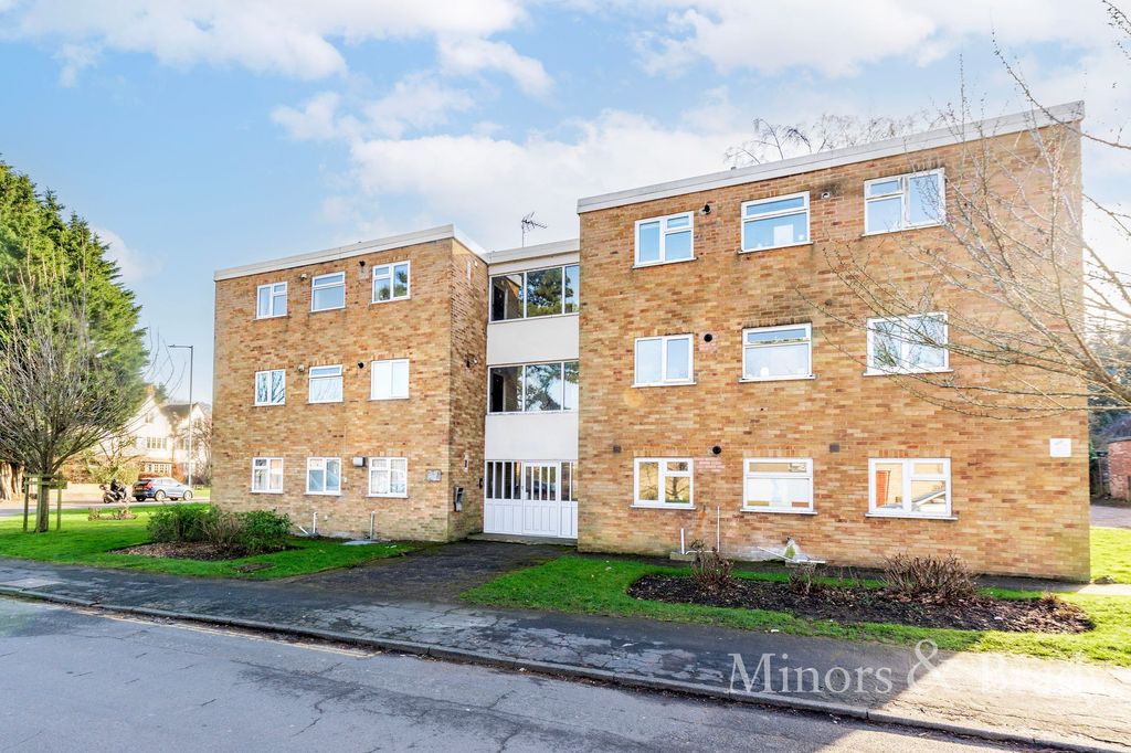 Property photo 1 of 3