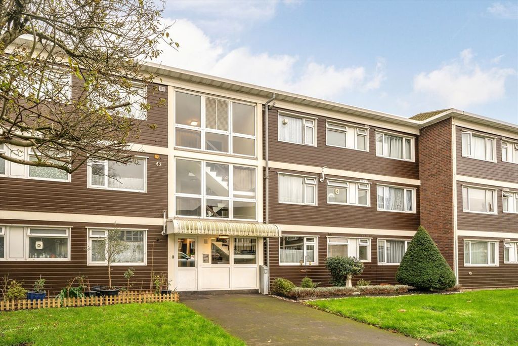 Property photo 1 of 6