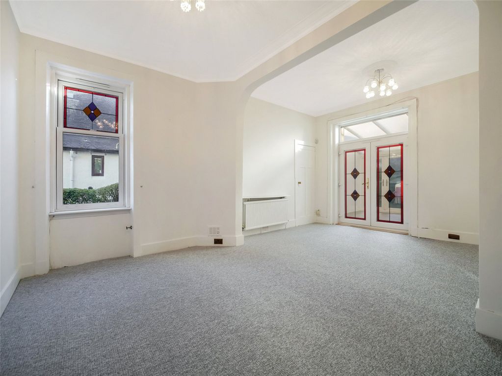 Property photo 3 of 30 Picture No. 05