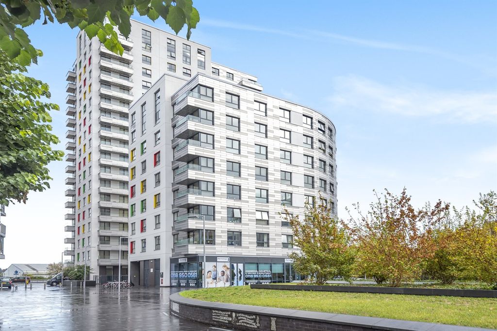 Property photo 1 of 5 (Main)