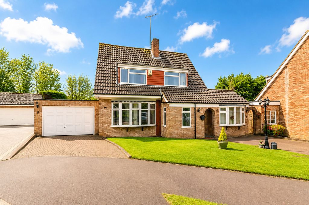 Property photo 1 of 18