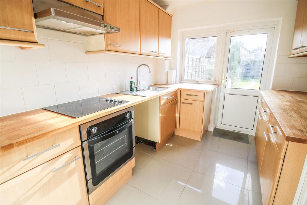 Property photo 2 of 8 Img_9400.Jpg