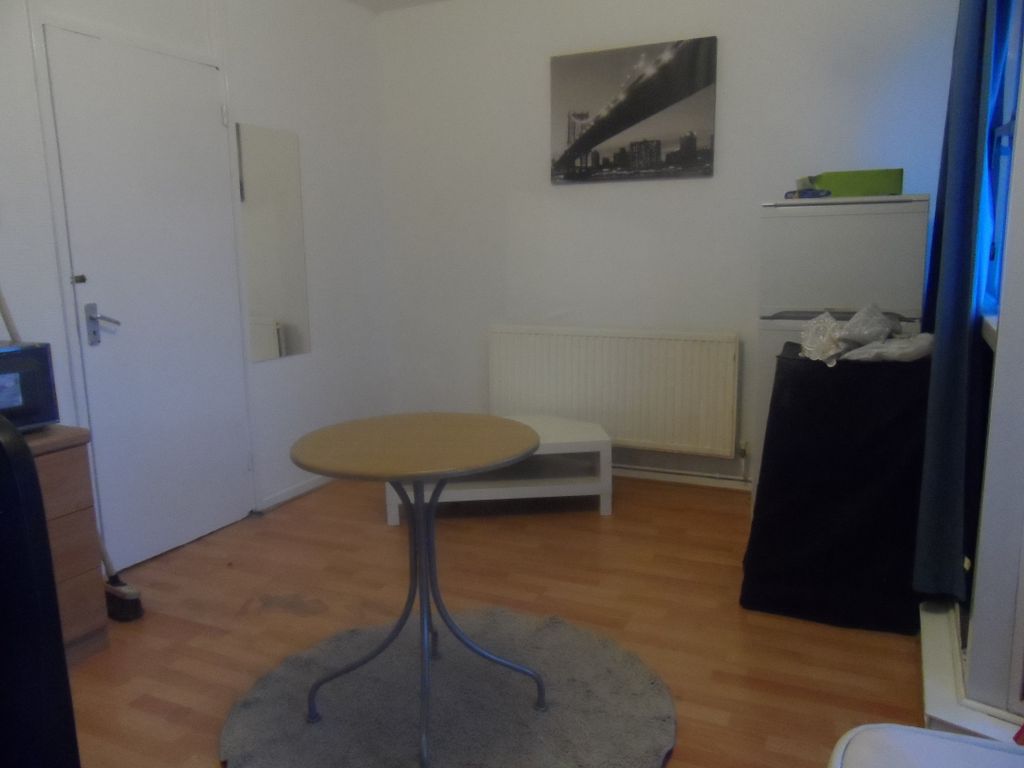 Property photo 3 of 5