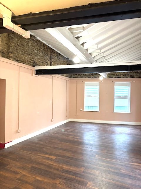 Property photo 3 of 10 First Floor Office