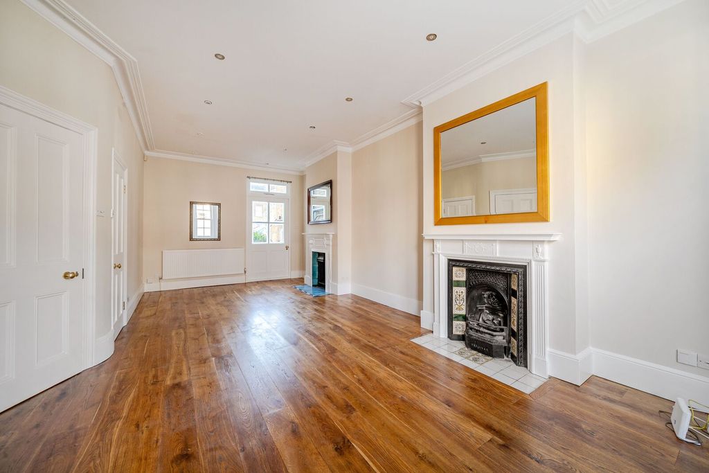 Property photo 3 of 20