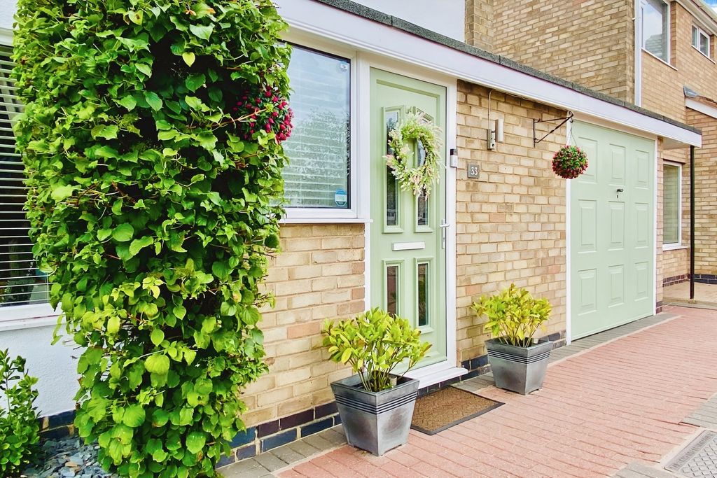 Property photo 3 of 32