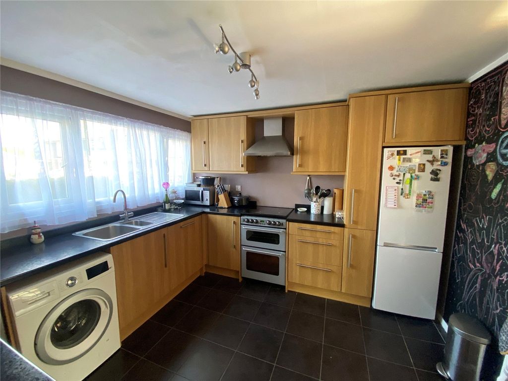 Property photo 2 of 11 Picture No. 05