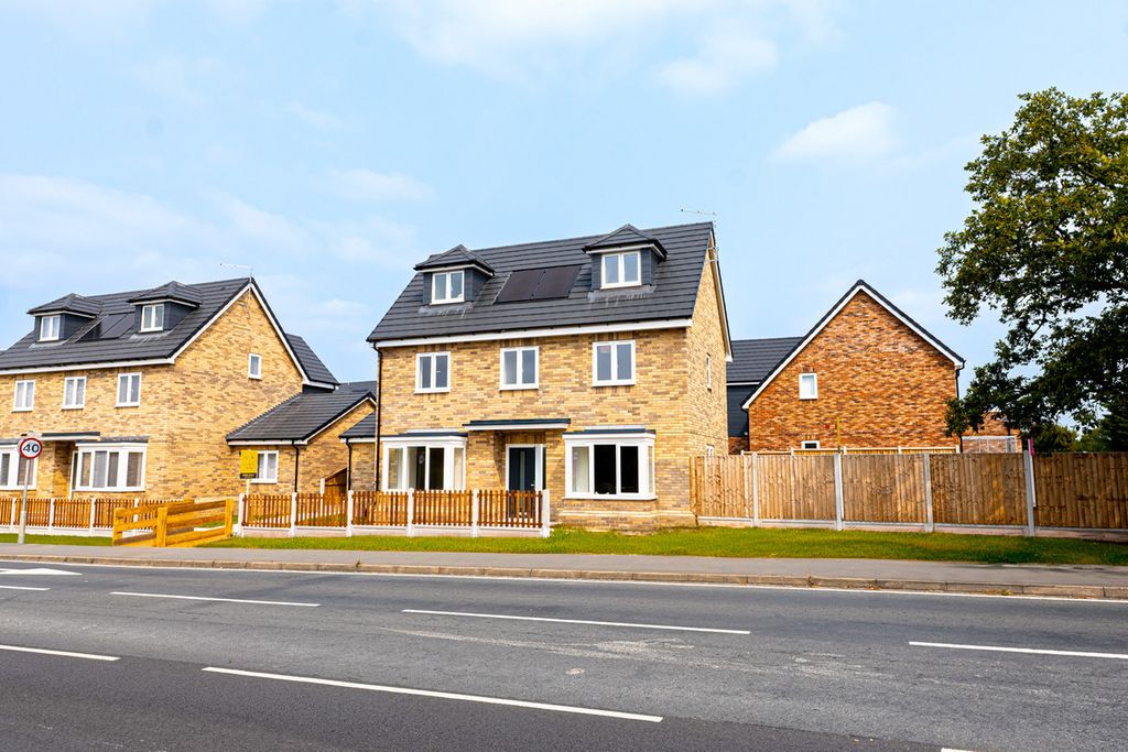 Property photo 1 of 28