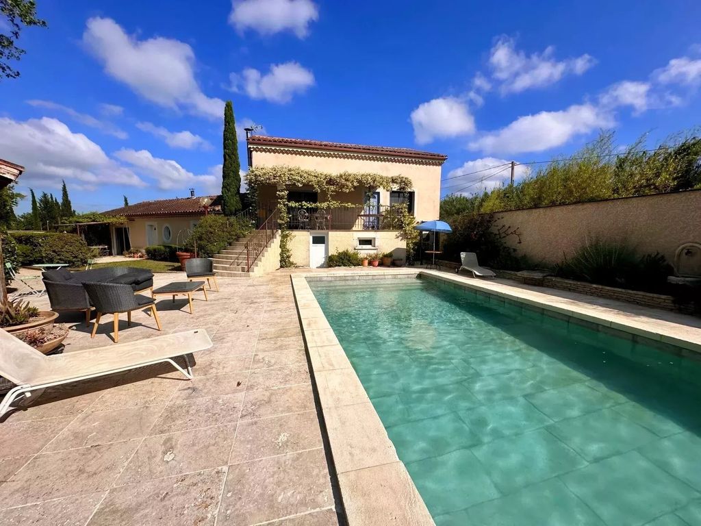 Property photo 1 of 9 Saint-Rémy-De-Provence - House 210Sqm Living Space - Tree-Lined Garden 2,000Sqm - Pool - Garage With Workshop