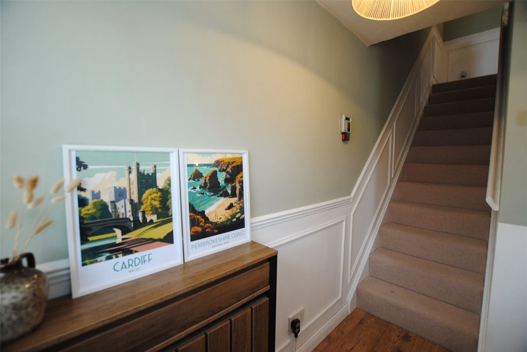 Property photo 3 of 24 Hallway