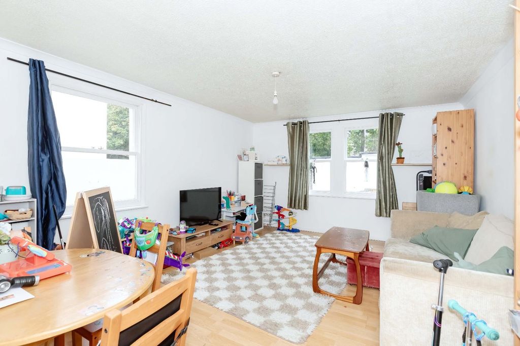 Property photo 2 of 10 Harrington.Jpg