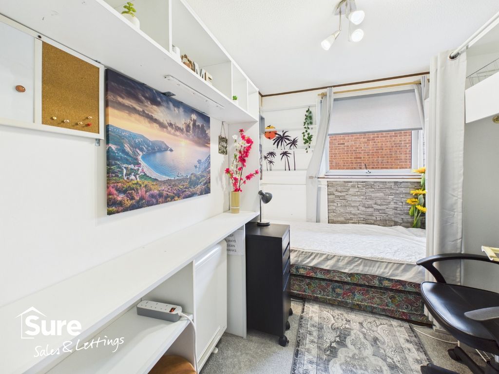 Property photo 3 of 9 3270362