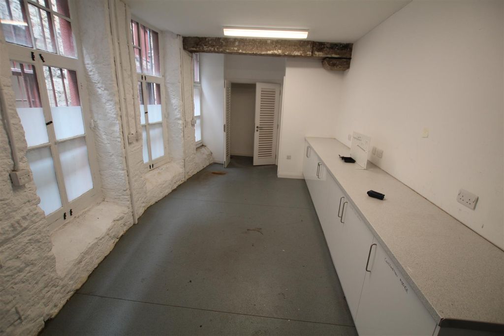 Property photo 3 of 5 Img_6836.Jpg