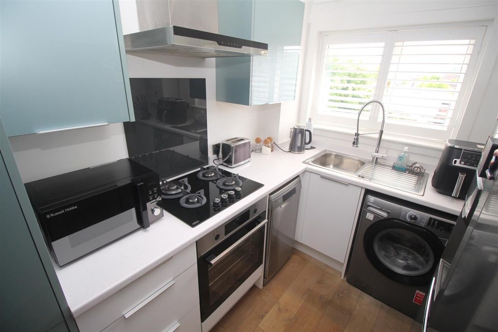 Additional image 8 of 3 bed flat for saleMargaret Street, Greenock PA16