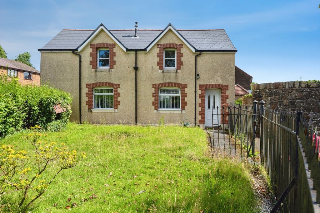 Property photo 1 of 20 Pbox-Img.Jpg