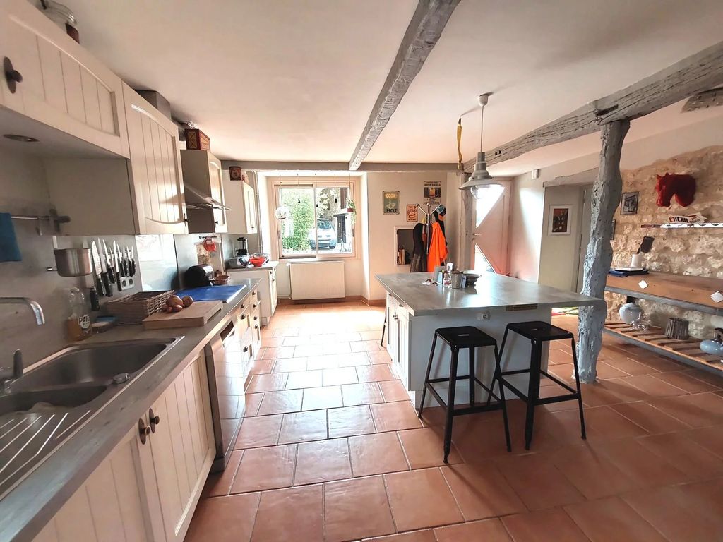 Property photo 3 of 15