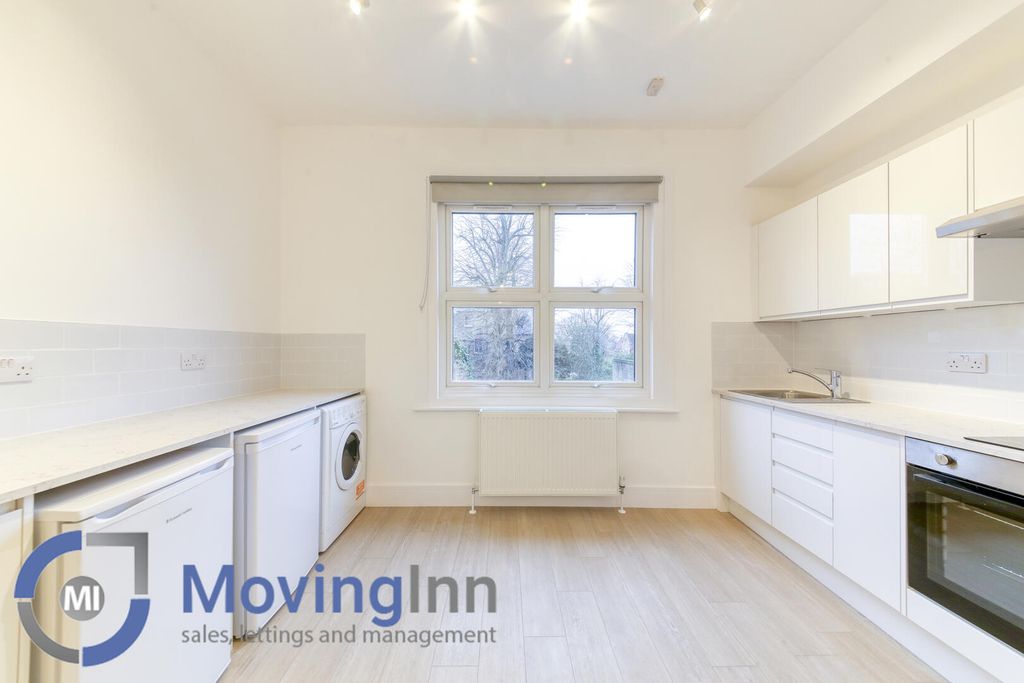 Property photo 2 of 6 Kitchen