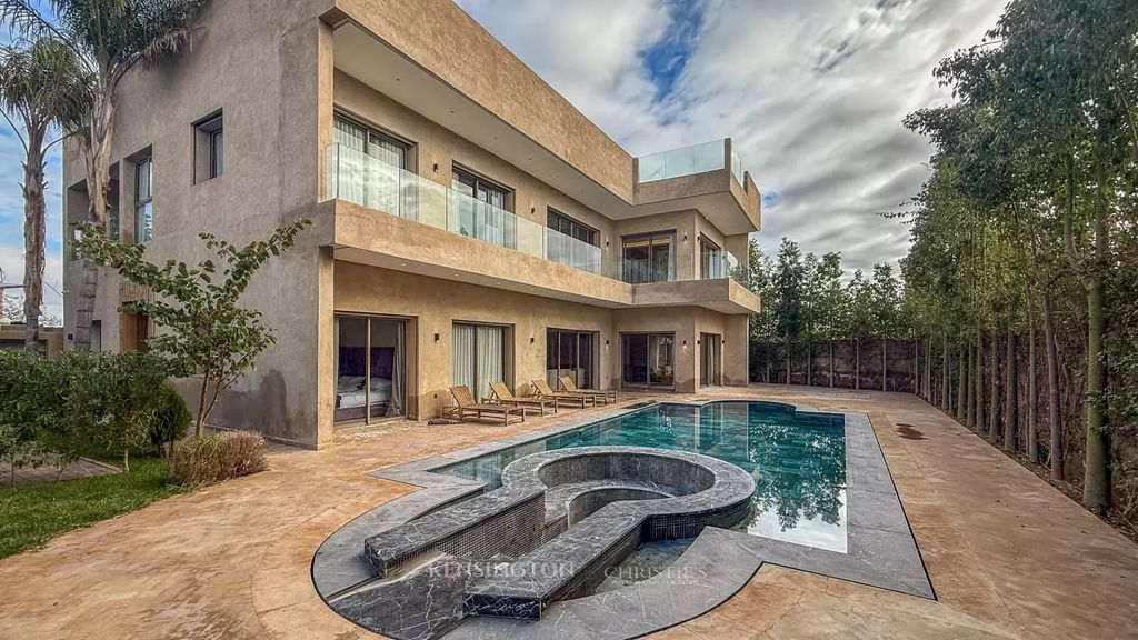 Property photo 1 of 30