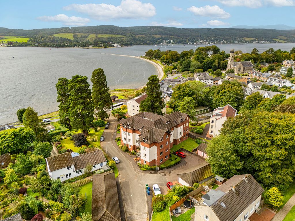 Property photo 2 of 18