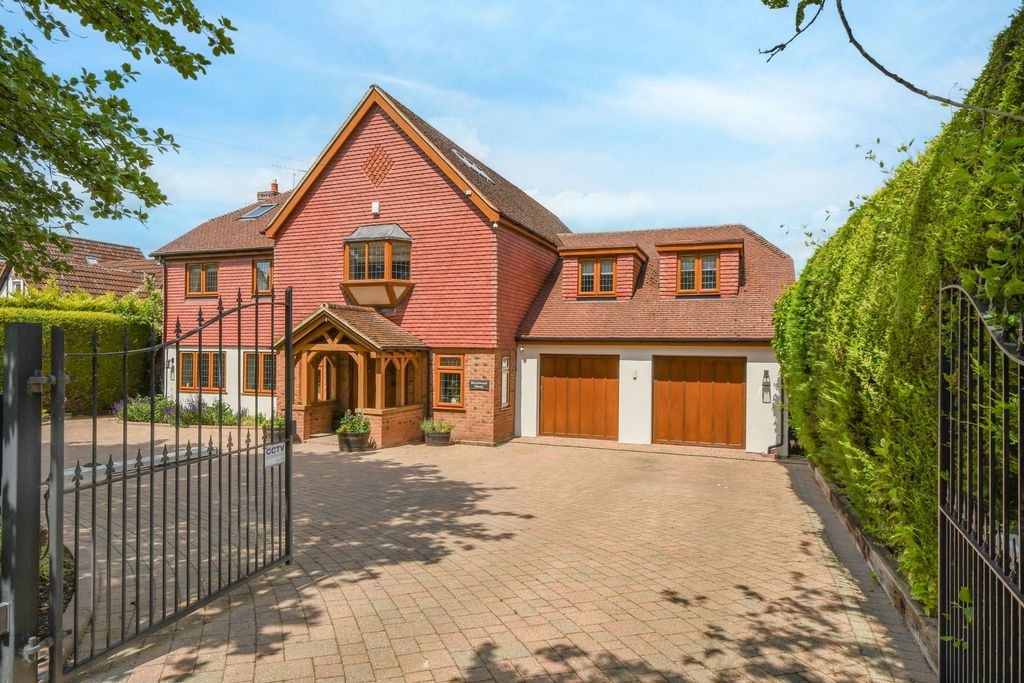 Property photo 1 of 47